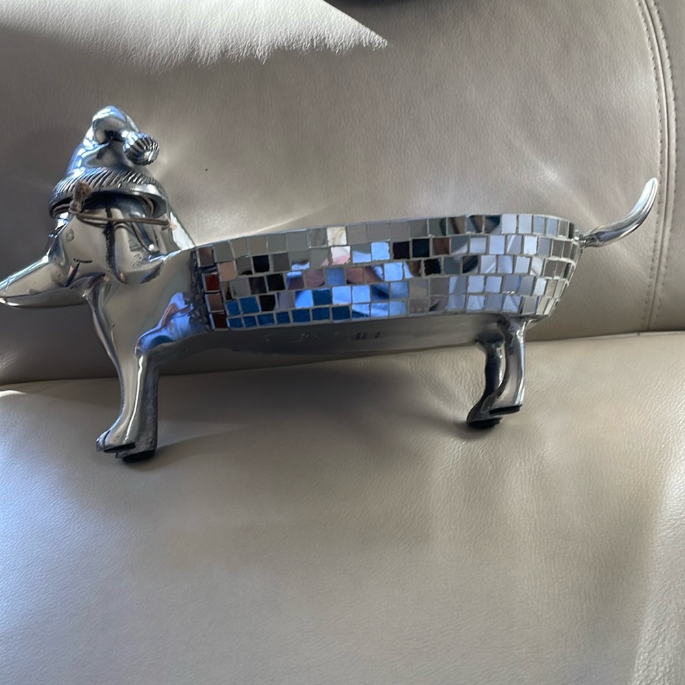 Mirrored mental dachshund themed Santa serving/candy dish - Picture 3 of 15